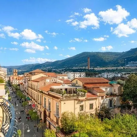 Sorrentovibes - A Cozy With Terrace In The Heart Of סורנטו