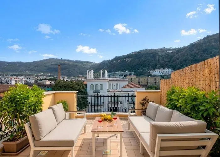 Appartement Sorrentovibes - A Cozy With Terrace In The Heart Of Sorrente